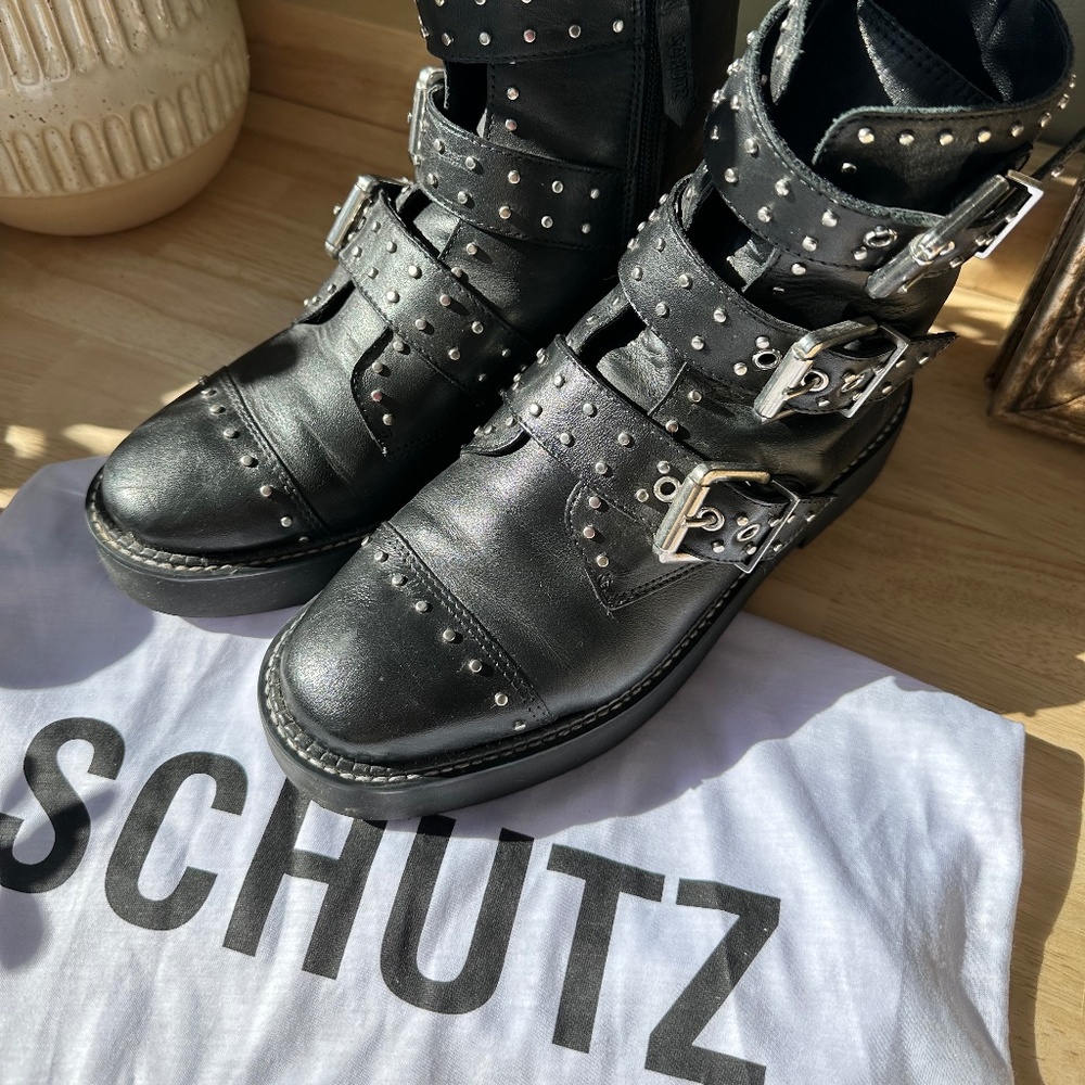 Schutz Studded leather band combat boots size 7